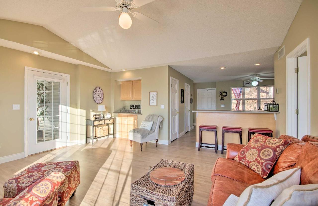 Waterfront Townhome With Private Dock And Lake Views レイク・オザーク エクステリア 写真