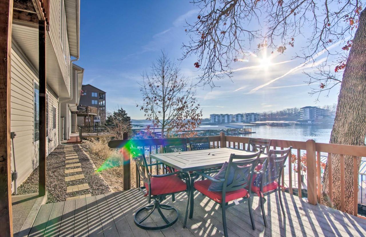 Waterfront Townhome With Private Dock And Lake Views レイク・オザーク エクステリア 写真