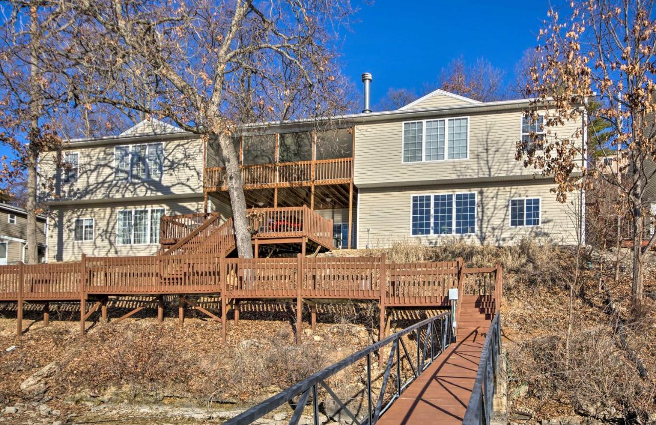 Waterfront Townhome With Private Dock And Lake Views レイク・オザーク エクステリア 写真